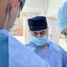 Алматинские гинекологи избавили молодую женщину от огромной опухоли При этом они смогли сохранить детородные органы