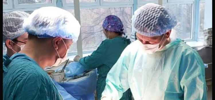 Гематологи и травматологи Алматы, объединившись, провели операцию на ноге и спасли жизнь пациенту с тяжелым сопутствующим заболеванием — гемофилия