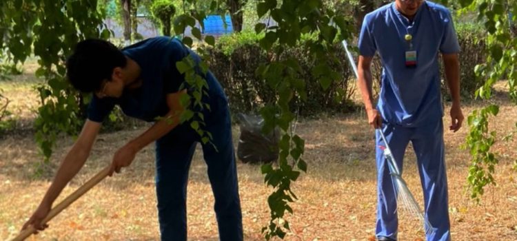 В Центральной городской клинической больнице прошёл «Чистый четверг» в рамках республиканской акции «Таза Қазақстан». В Центральной городской клинической больнице прошёл «Чистый четверг» в рамках республиканской акции «Таза Қазақстан».