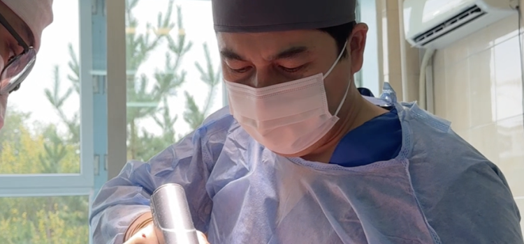 Пациентка Центральной городской клинической больницы благодарит врачей за успешное лечение Пациентка Центральной городской клинической больницы благодарит врачей за успешное лечение