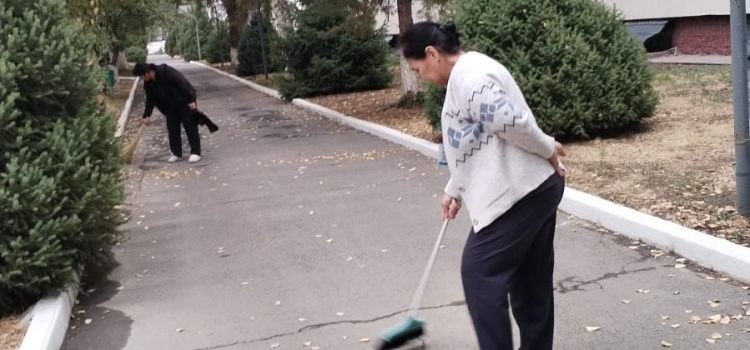 Сотрудники Центральной городской клинической больницы приняли участие в субботнике в рамках акции «Taza Qazaqstan». Сотрудники Центральной городской клинической больницы приняли участие в субботнике в рамках акции «Taza Qazaqstan».