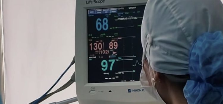 Орталық қалалық клиникалық ауруханаға көзіне аса қауіпті жарақат алған науқас жеткізілді: металл бөлшегі көз алмасын тесіп өтіп, көз түбіне дейін жеткен. Орталық қалалық клиникалық ауруханаға көзіне аса қауіпті жарақат алған науқас жеткізілді: металл бөлшегі көз алмасын тесіп өтіп, көз түбіне дейін жеткен.