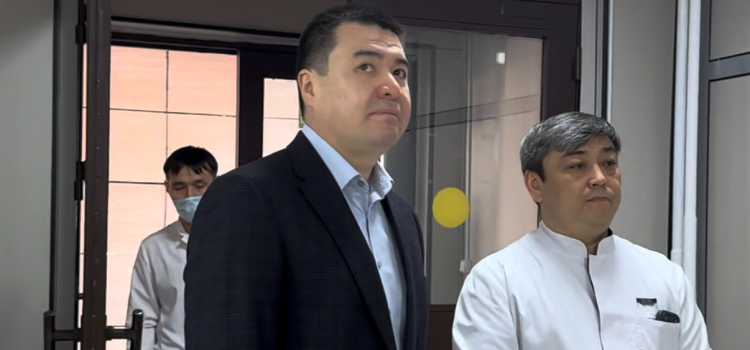 Руководитель УОЗ Алматы Марат Пашимов посетил ЦГКБ